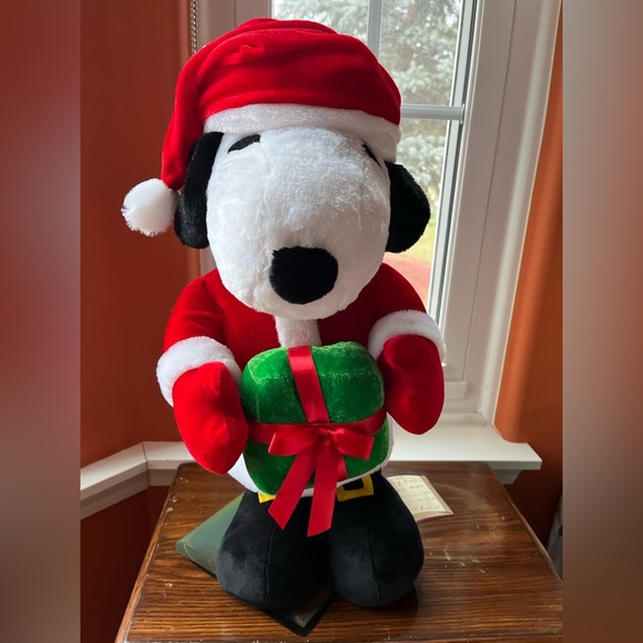 Peanuts  Santa Snoopy 21" Plush Christmas 🎄 - Picture 1 of 5